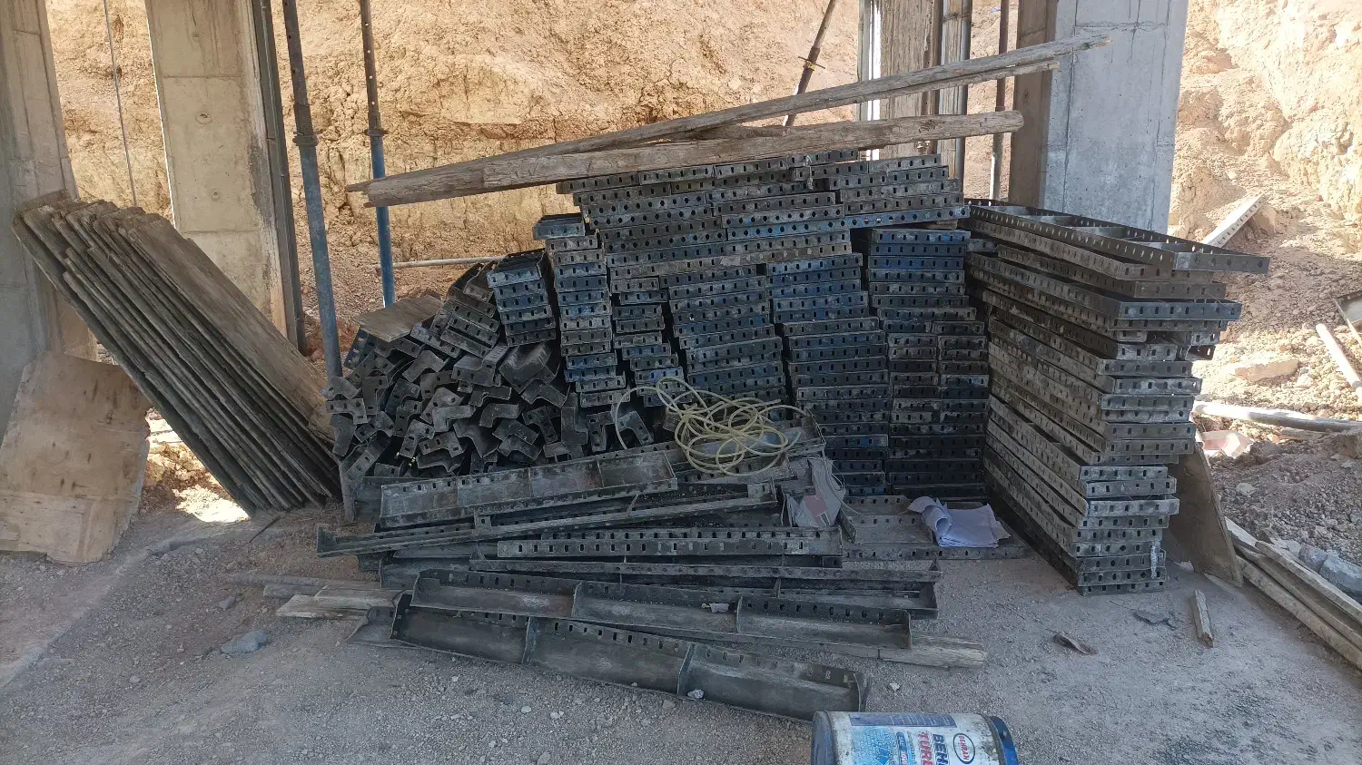 قالب فلزی|ابزارآلات|جوانرود, |دیوار