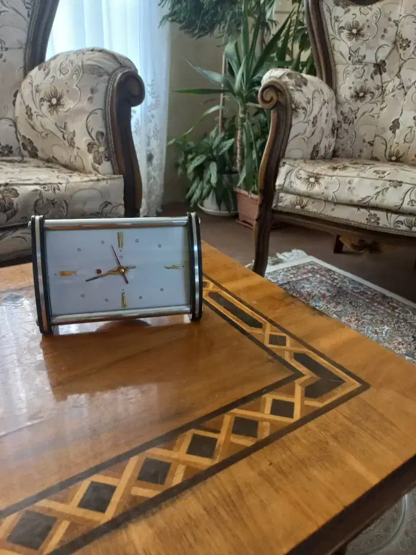 ساعت رومیزی قدیمی|کلکسیون اشیاء عتیقه|فردیس, شهرک سپاه|دیوار