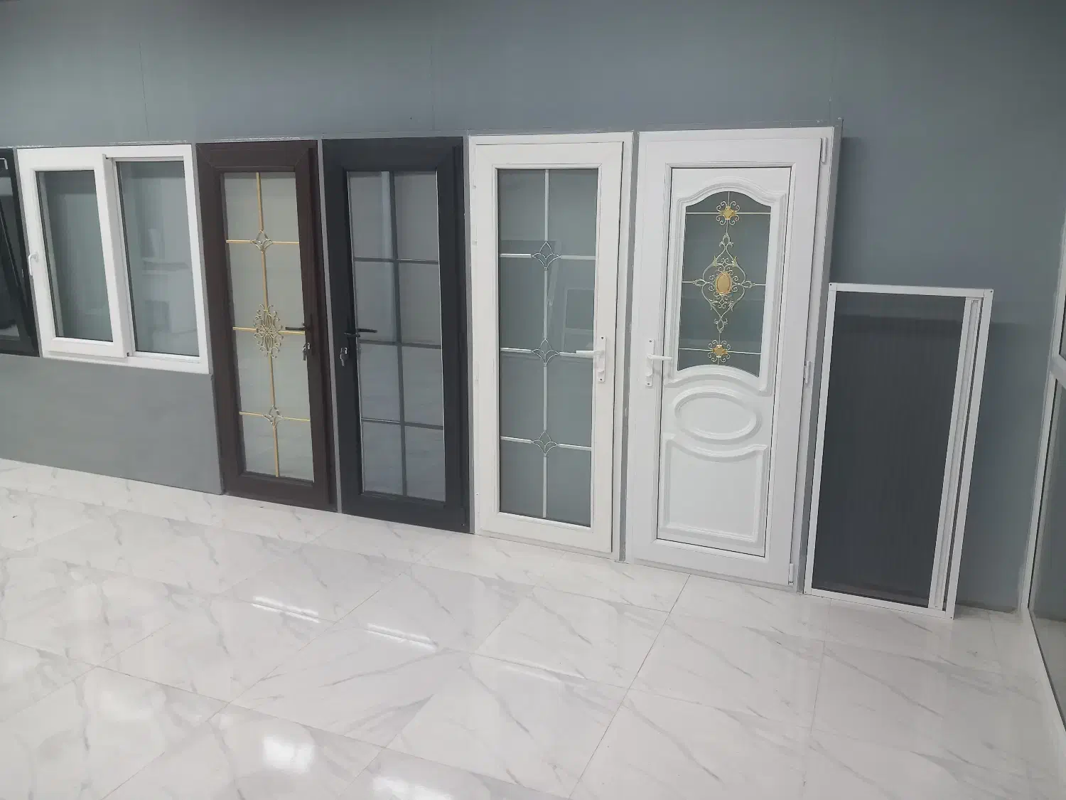 تولید درب وپنجره دوجداره وتوری پلیسه|مصالح و تجهیزات ساختمان|بندرعباس, |دیوار