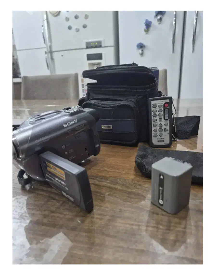 هندی کم sony|دوربین عکاسی و فیلم‌برداری|کرج, برغان|دیوار