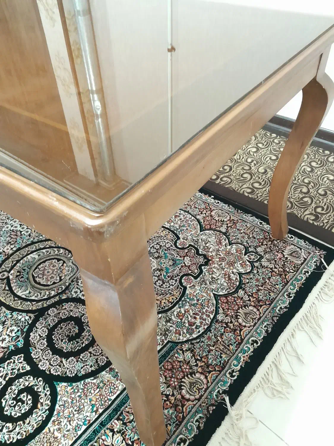 میز چوبی از نوع مرِغوب و اعلا|میز و صندلی غذاخوری|شهرکرد, |دیوار