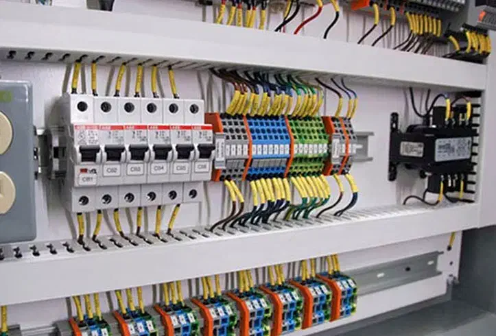 برقکار صنعتی ، تعمیر برد الکترونیکی|خدمات پیشه و مهارت|بندرعباس, |دیوار