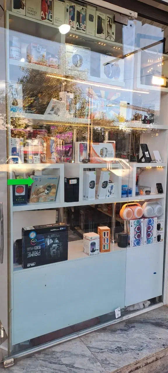 فروش سرقفلی فروشگاه خرید و فروش گوشی ولوازم جانبی|فروش مغازه و غرفه|الشتر, |دیوار