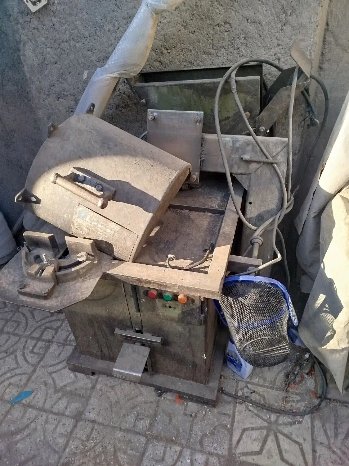 آره اتشی|ابزارآلات|همدان, |دیوار