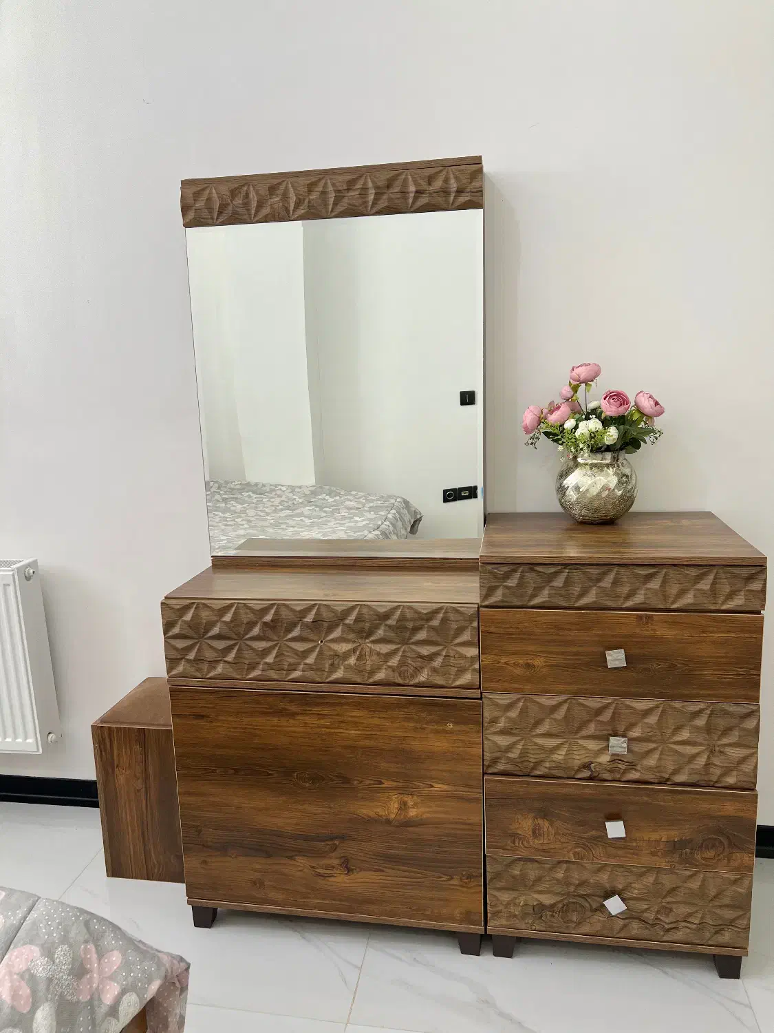 تخت خواب دو نفره|تخت و سرویس خواب|گرمسار, |دیوار