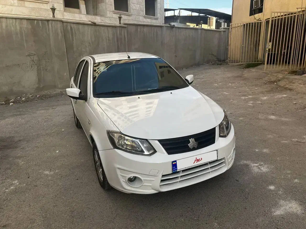 ساینا ۹۸ کارمندی|خودرو سواری و وانت|بندرعباس, |دیوار