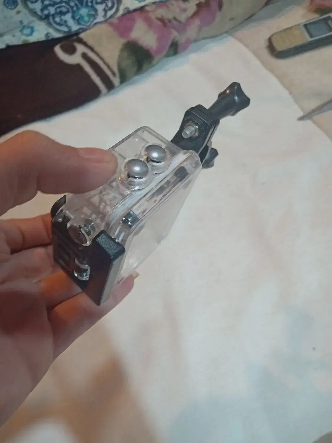 قاب ضدآب دوربین|دوربین عکاسی و فیلم‌برداری|بندر انزلی, چهارفریضه|دیوار