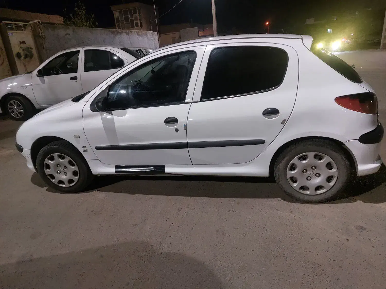 پژو ۲۰۶|خودرو سواری و وانت|سیرجان, |دیوار