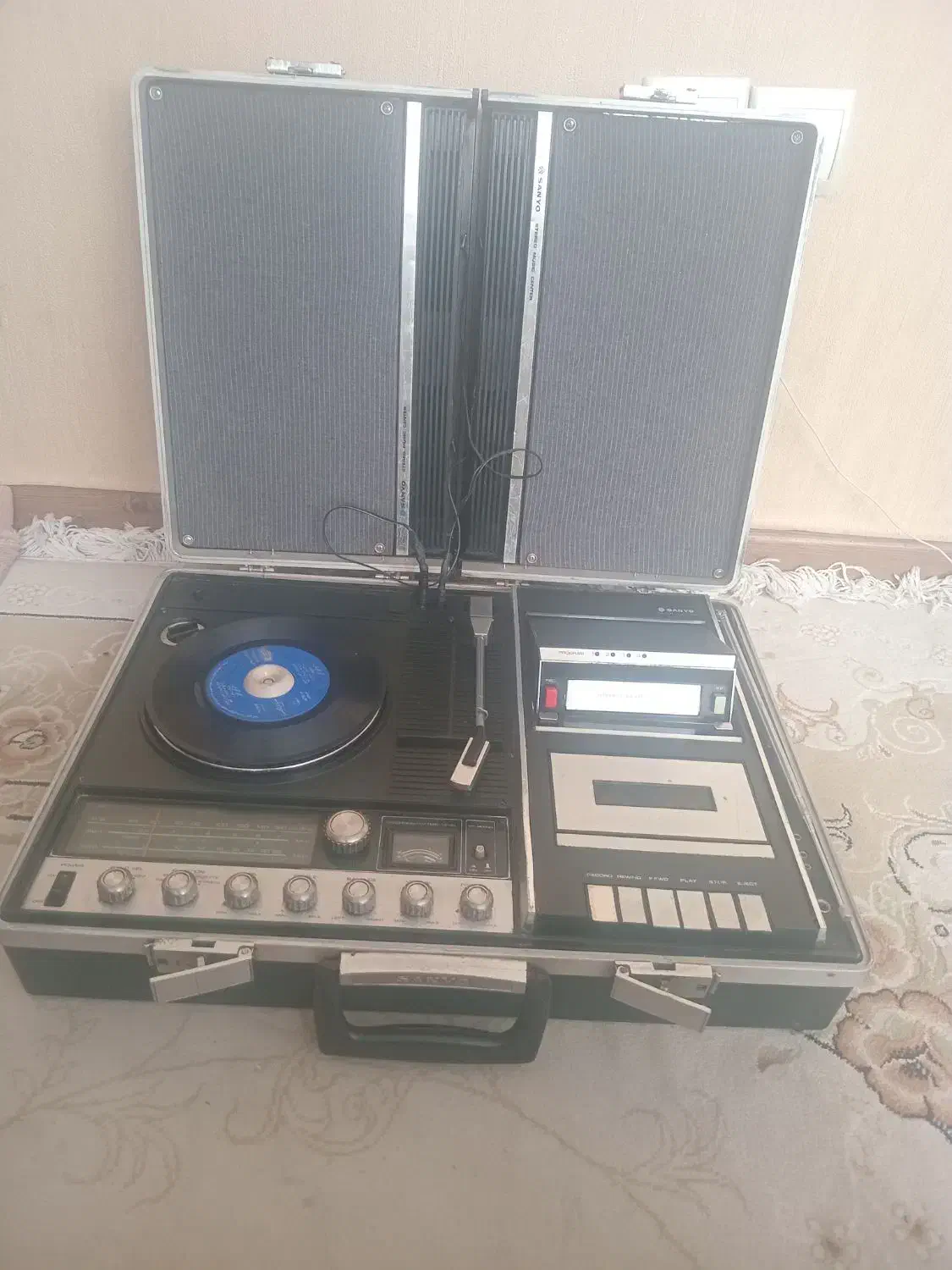 رادیو گرام چهار کاره|کلکسیون اشیاء عتیقه|بومهن, |دیوار