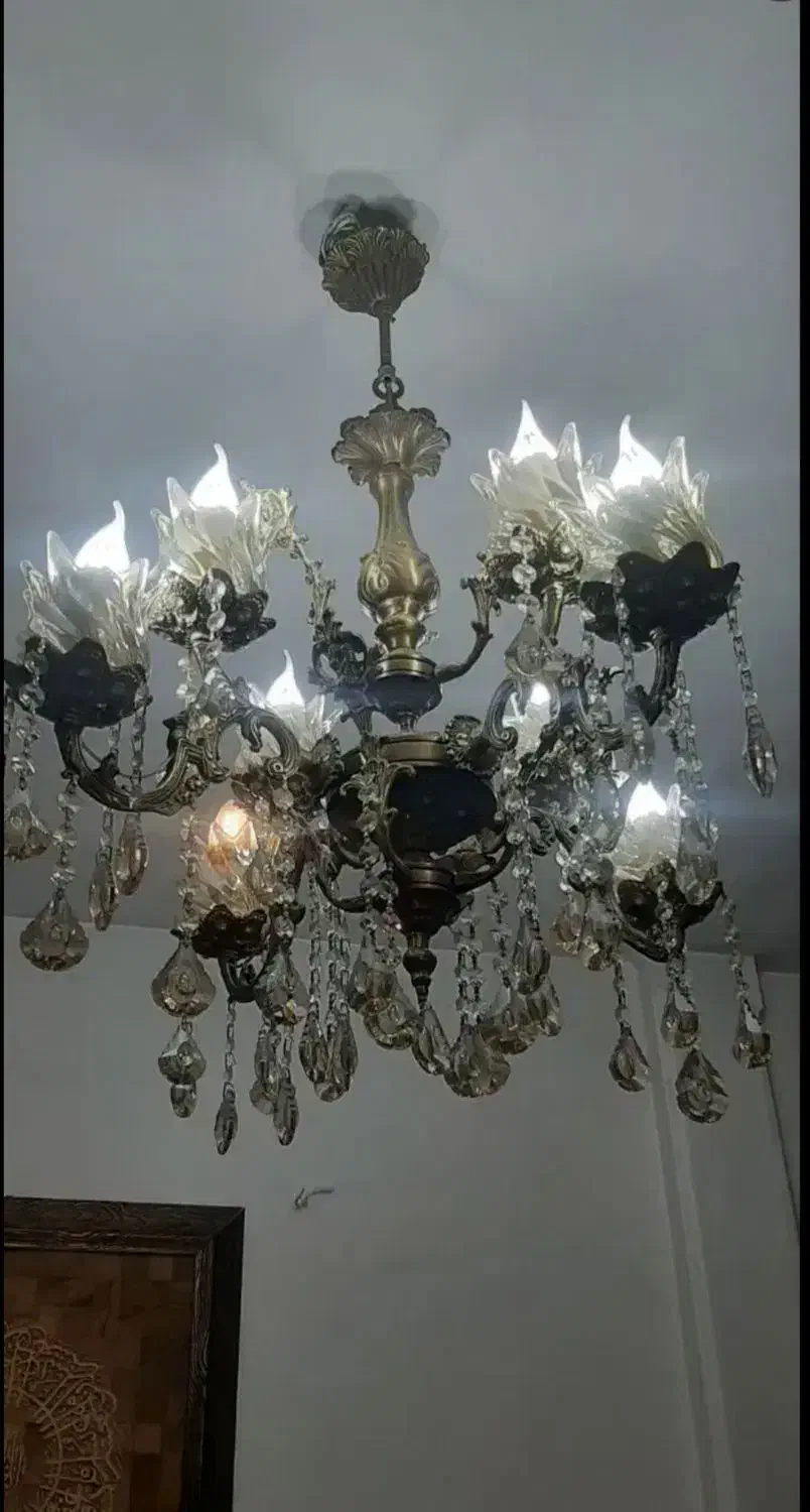 لوستر چهار شاخه 8شعله برنزی|لوستر و چراغ آویز|همدان, |دیوار