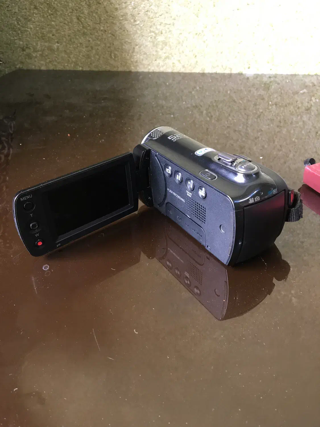 دوربین فیلمبرداری و عکاسی سامسونگ|دوربین عکاسی و فیلمبرداری|لنجان, |دیوار