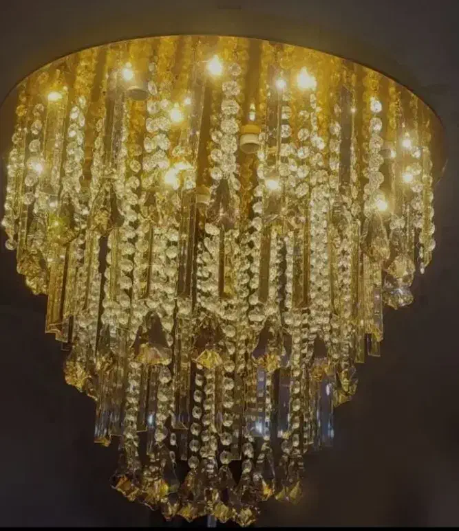 لوستر گرد و مربع ۶۰ در ۶۰|لوستر و چراغ آویز|اهواز, کمپلو جنوبی|دیوار