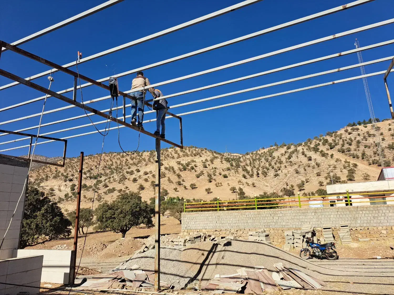 پوشش سقف مغازه با ورق و تور و فوم|خدمات پیشه و مهارت|دزپارت, |دیوار