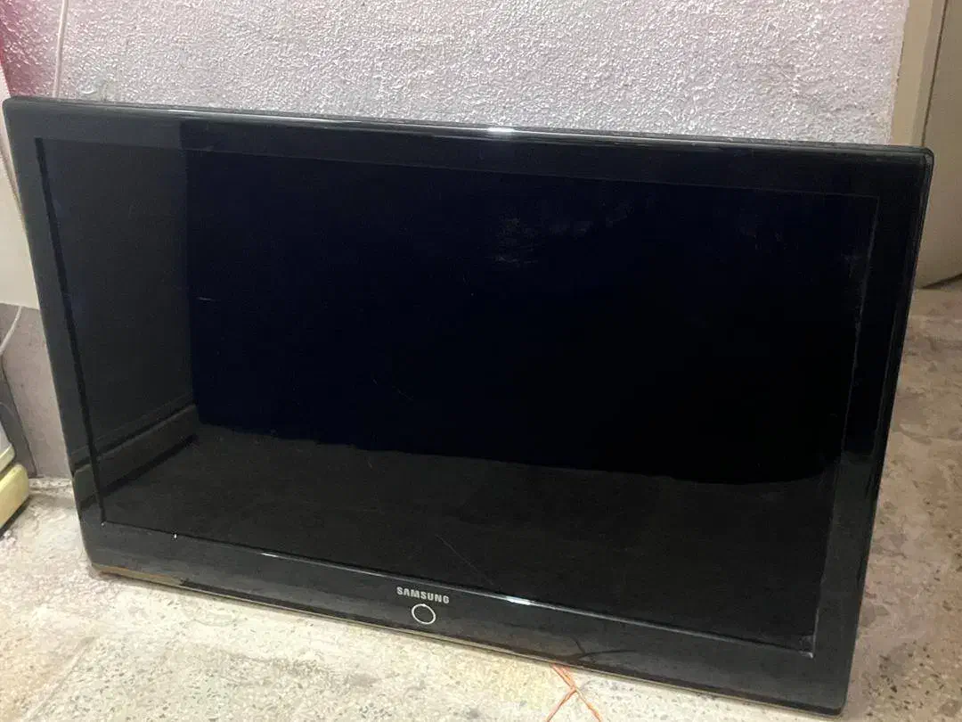 تلویزیون ۴۲ اینچ lcd سامسونگ|تلویزیون و پروژکتور|اصفهان, خواجو|دیوار