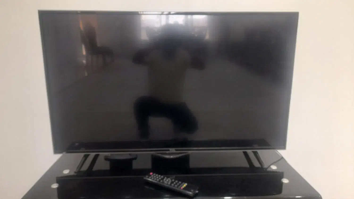 تلویزیون اصل کره میز تلویزیون|تلویزیون و پروژکتور|ماهدشت, |دیوار