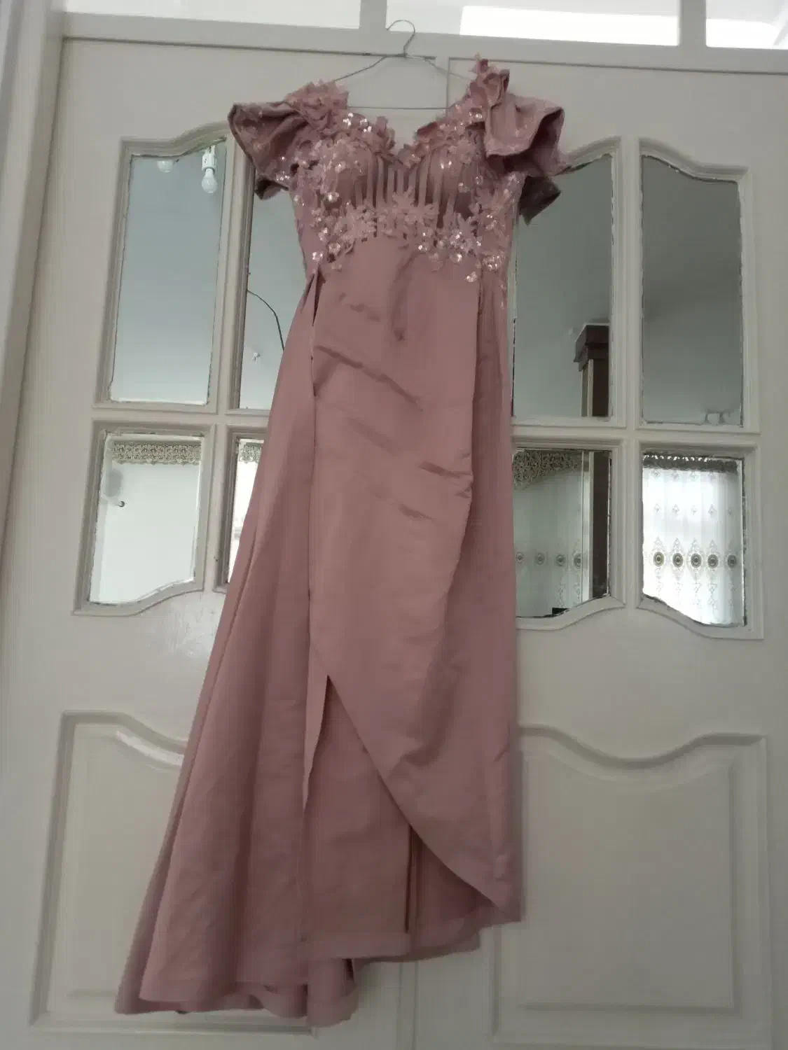 لباس مجلسی|لباس|پارس‌آباد, |دیوار