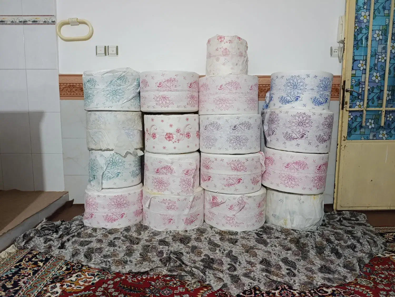 طاقه سفره یکبار مصرف|سفره، حوله، دستمال آشپزخانه|بجنورد, |دیوار