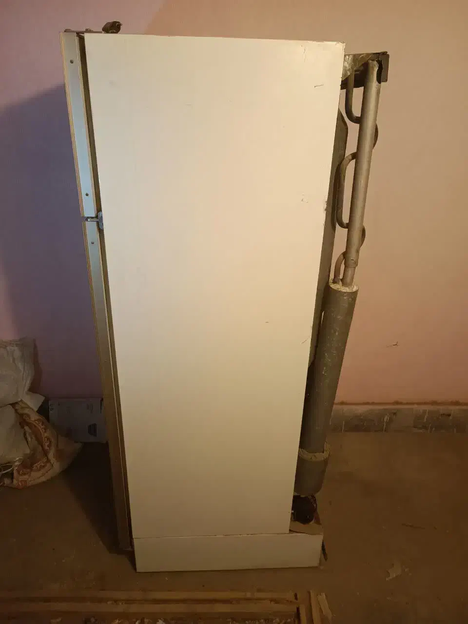 یخچال نفتی انگلیسی|کلکسیون اشیاء عتیقه|بیرجند, |دیوار