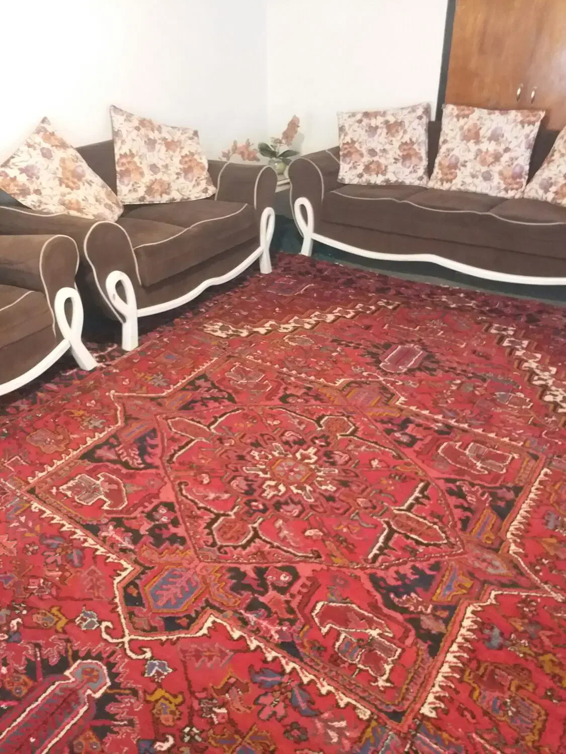 فرش دوازده متری دست بافت شربیان کاملا تمیز وسالم|فرش|عباس‌آباد, |دیوار