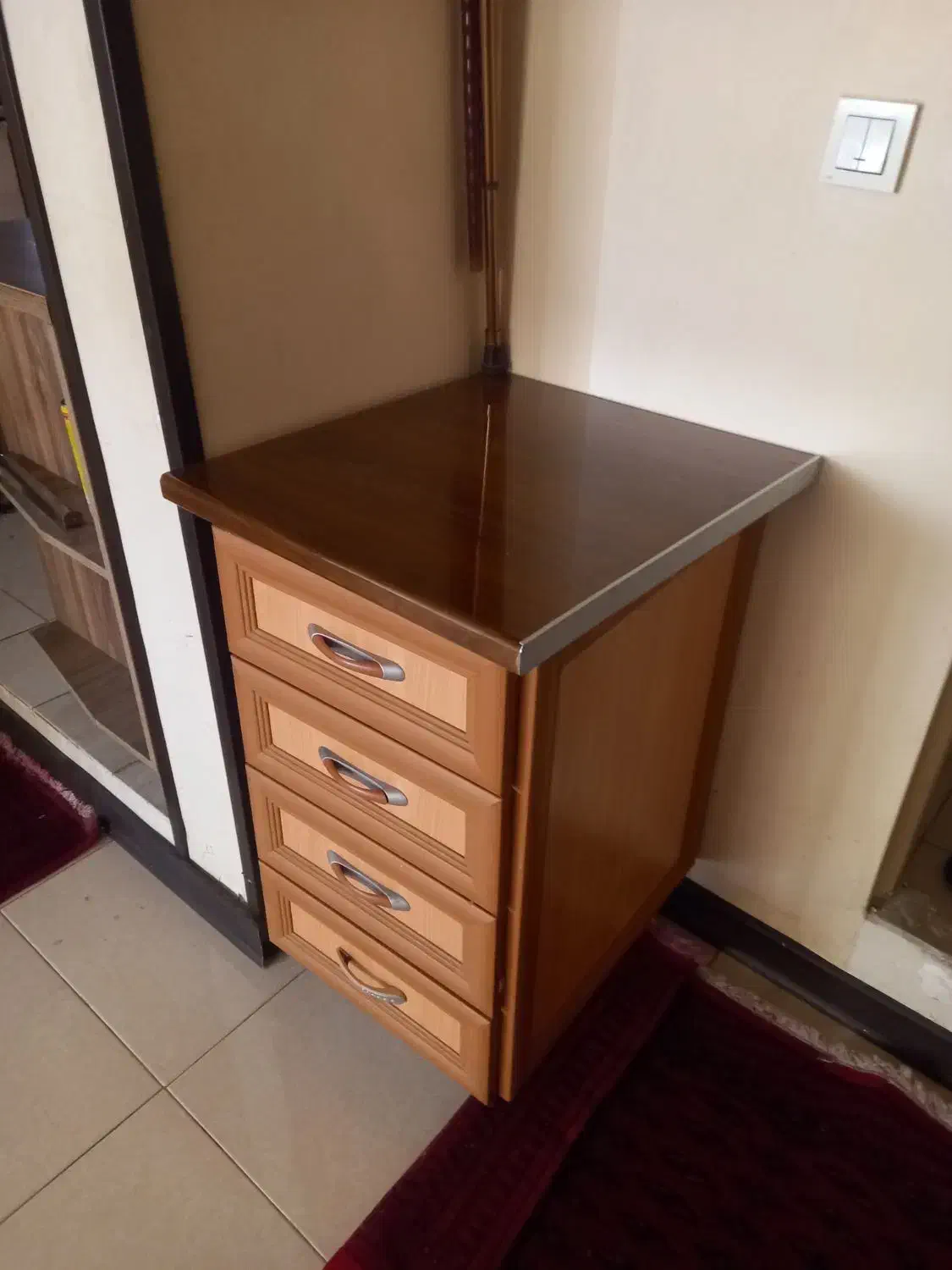 دراور ۴کشو ام دی اف خیلی شیک|جاکفشی، کمد، دراور|تهران, تهرانسر شرقی|دیوار