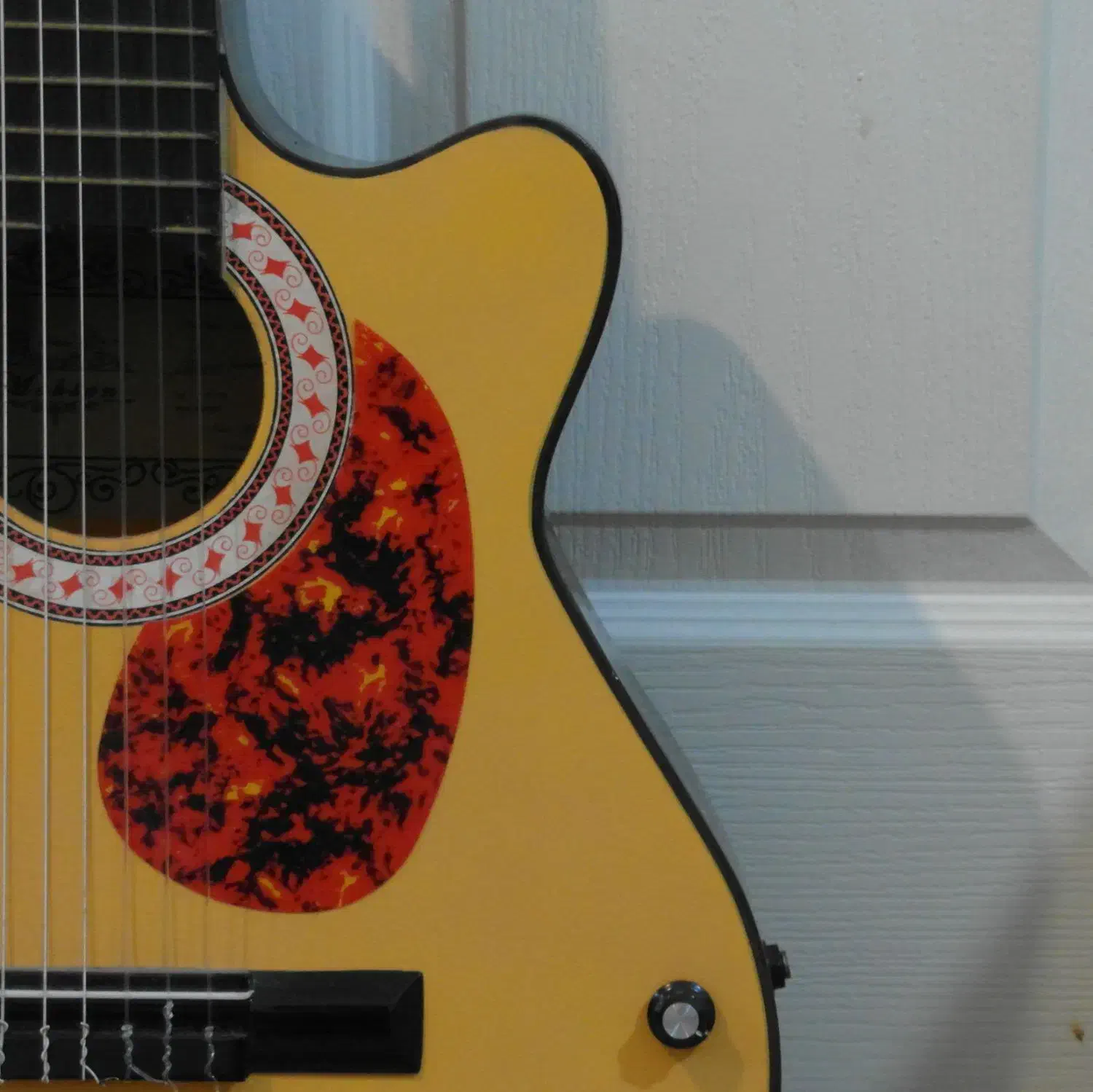 گیتار کلاسیک دیاموند شیپ کاتوی پیکاپ دار|گیتار، بیس، امپلیفایر|تهران, پرستار|دیوار