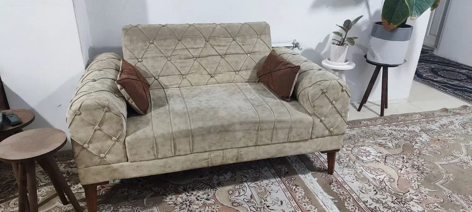 مبل۷نفره|مبلمان خانگی و میز عسلی|تهران, قیام|دیوار