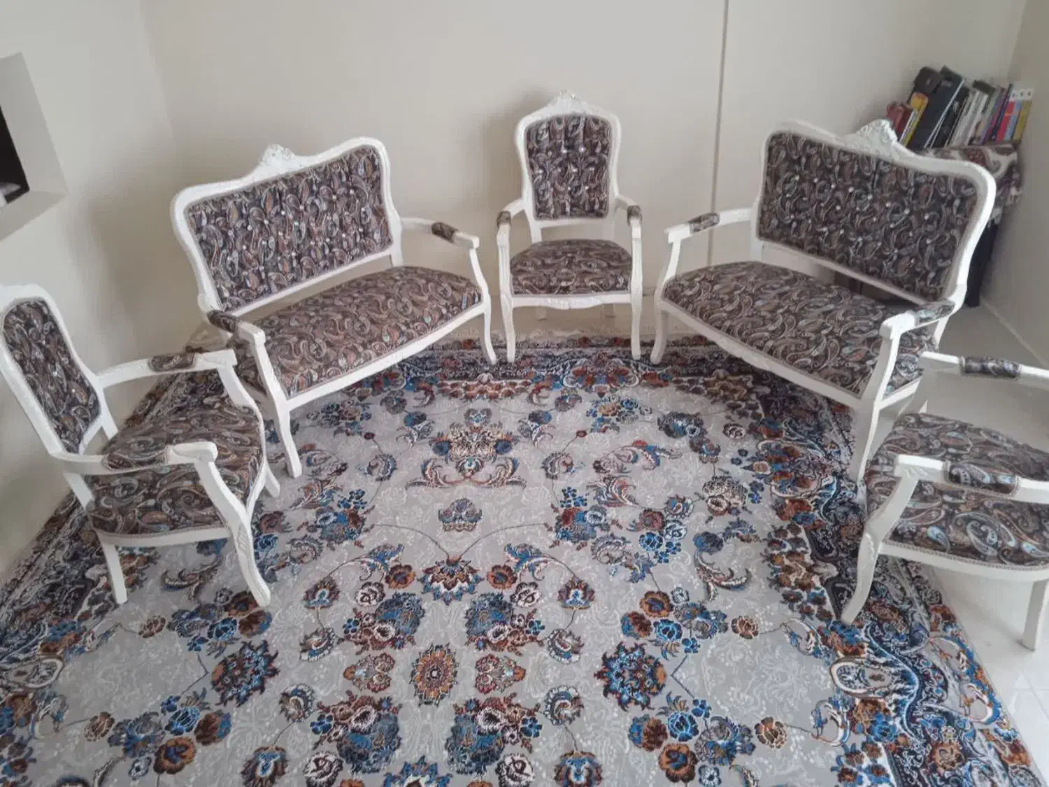 مبل سلطنتی ۷ نفره|مبلمان خانگی و میز عسلی|پرند, فاز ۶|دیوار