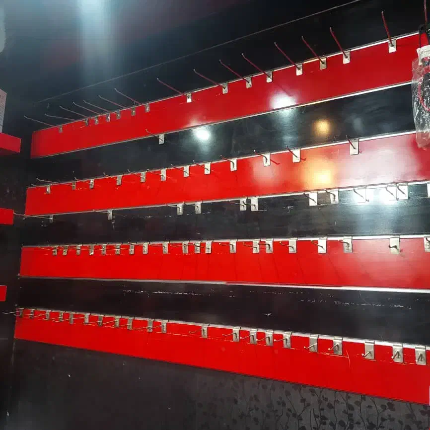 ویترین|فروشگاه و مغازه|فولادشهر, B5|دیوار