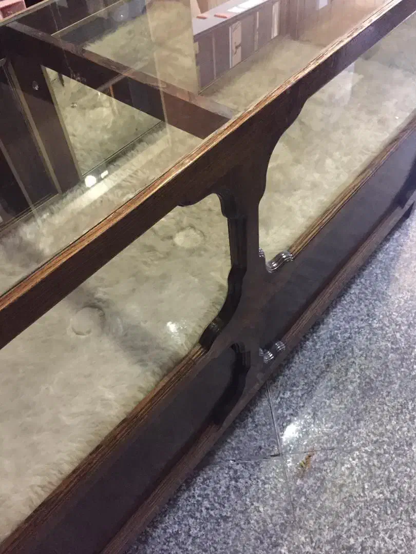 ویترین چوبی مغازه|بوفه، ویترین، کنسول|ارومیه, |دیوار