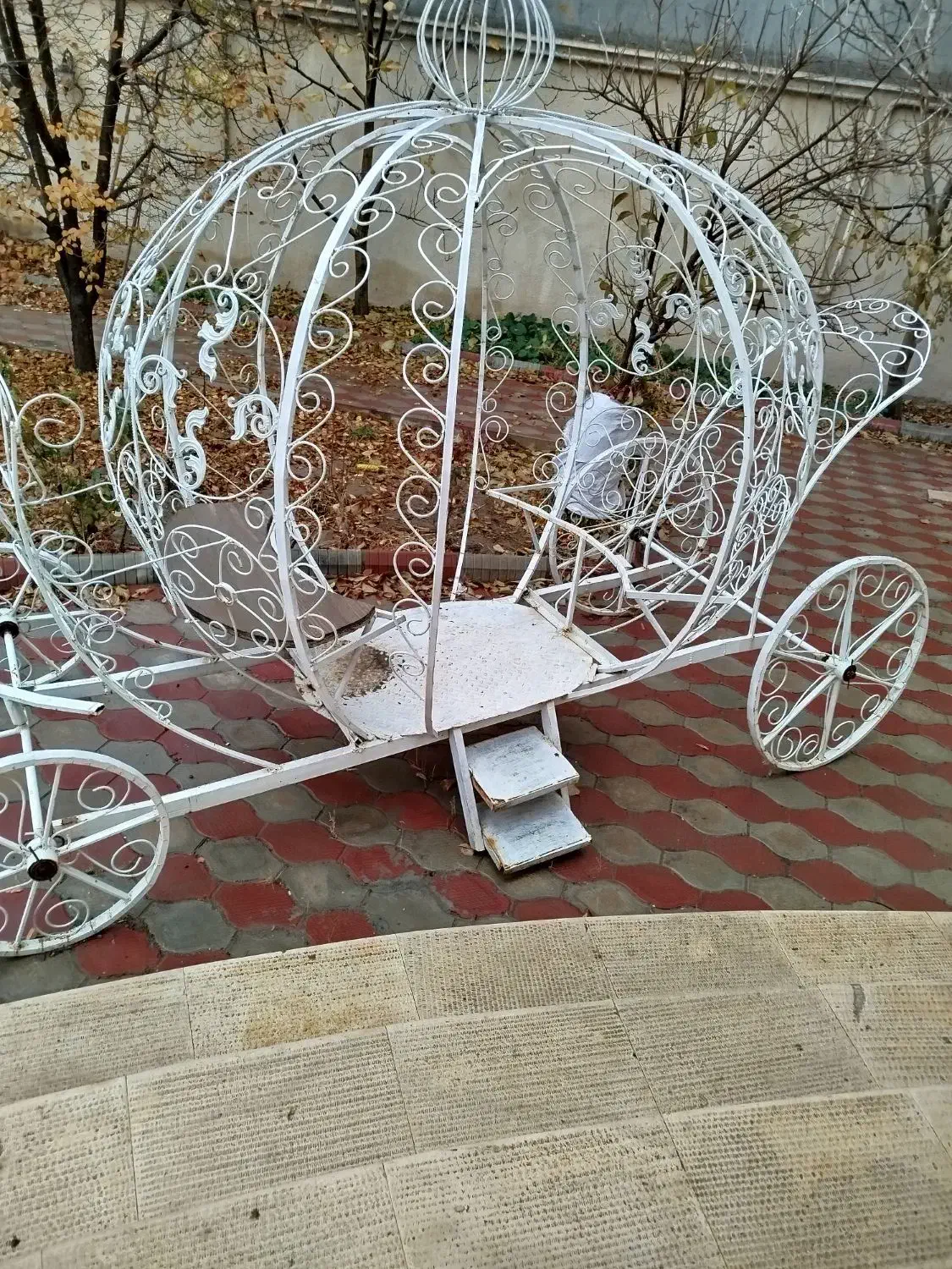 کالسکه عروس برای جابجایی بلبرینگدار میباشد|کالسکه و لوازم جانبی|مراغه, |دیوار