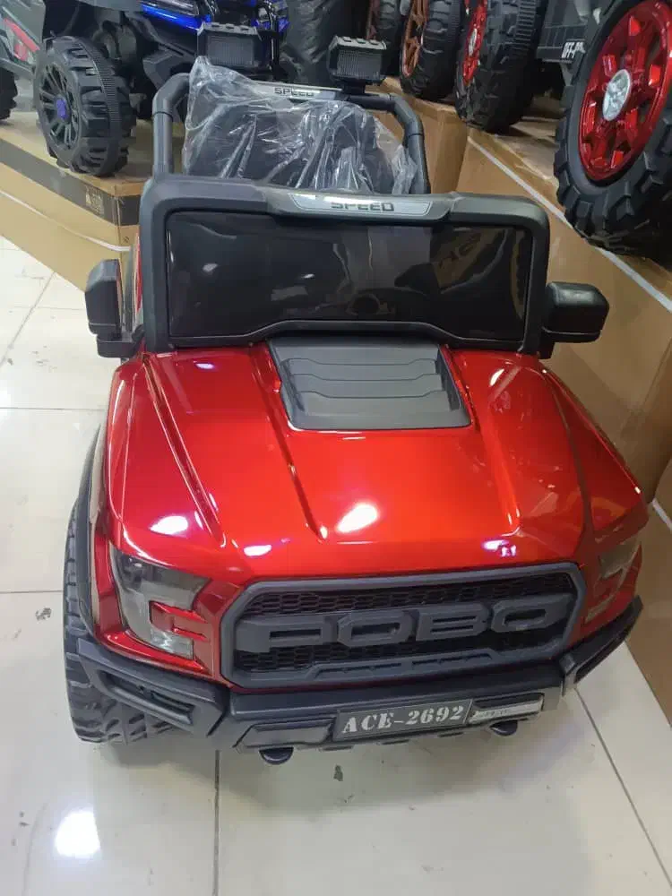 ماشین شارژی زیر قیمت بازار|اسباببازی بچه|اندیکا, |دیوار