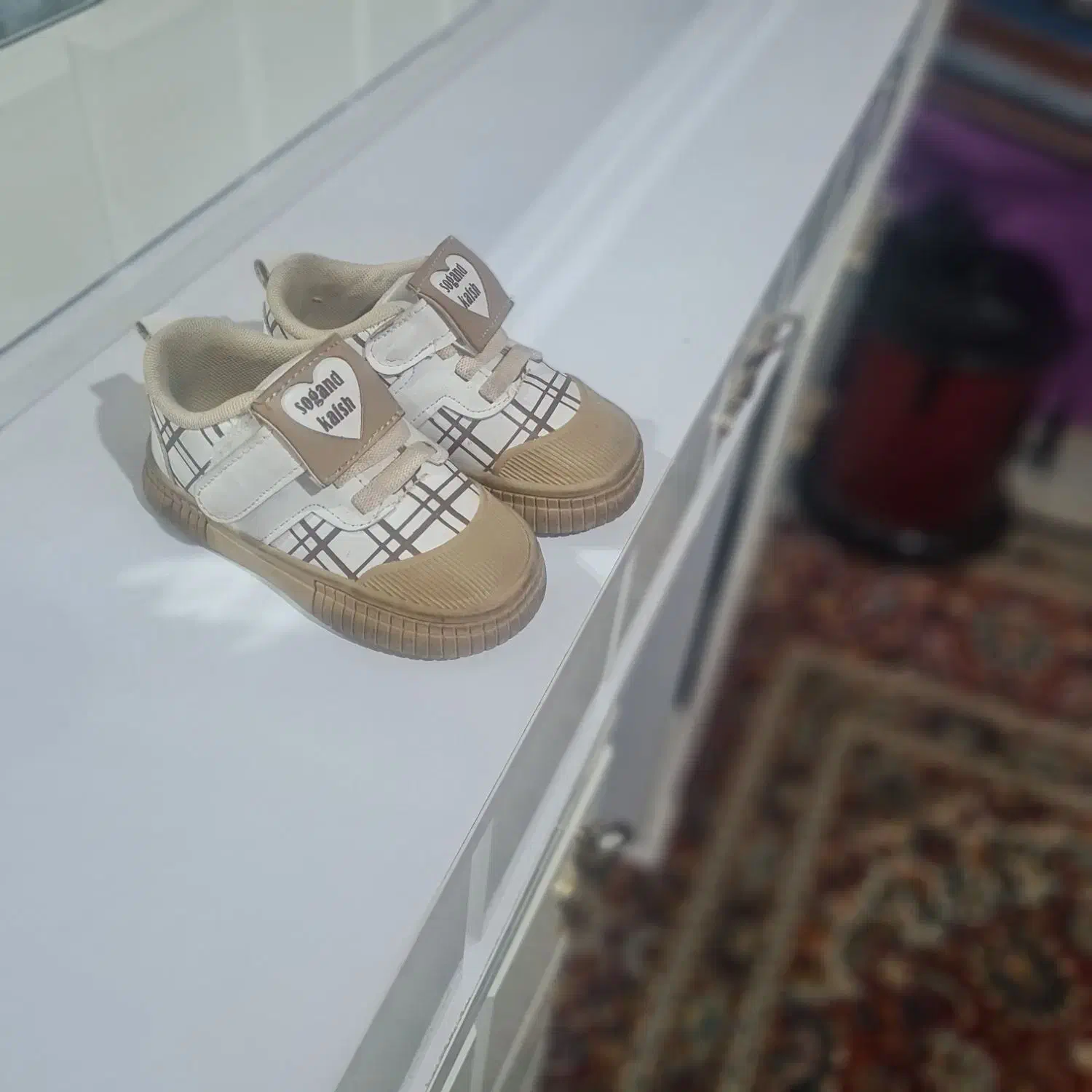 لباس‌بچه|کفش و لباس بچه|گندمان, |دیوار