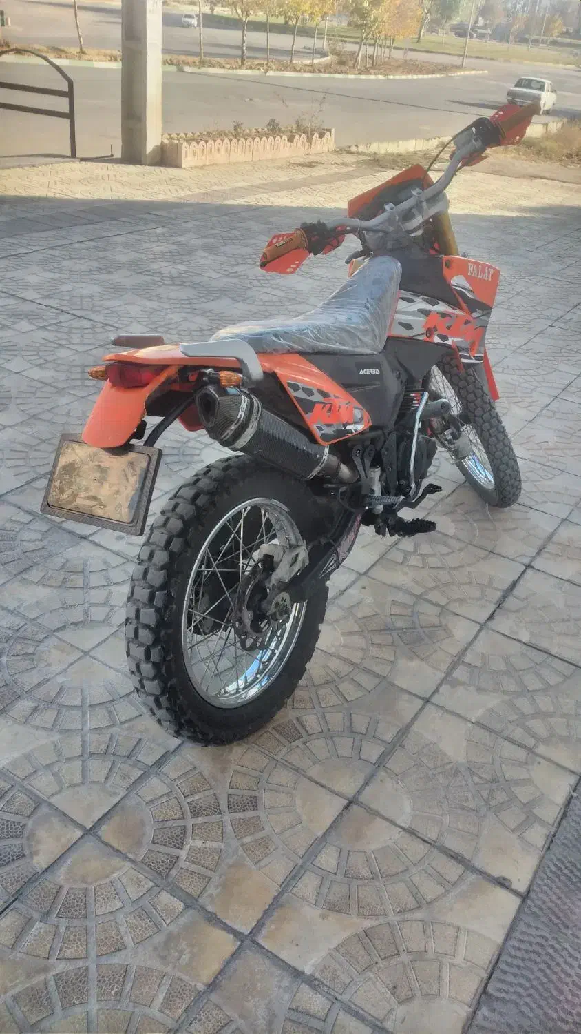 موتور تریل ۲۵۰سی سی طرح کی تی ام|موتورسیکلت|بروجرد, |دیوار