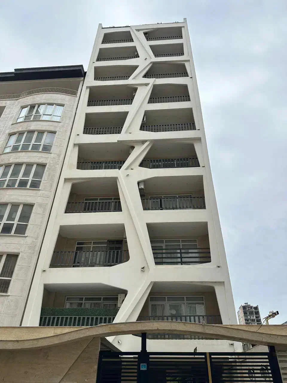 آپارتمان ساحلی ۱۱۲ متر زیر قیمت بلوار دریا سرخرود|فروش آپارتمان|سرخرود, |دیوار