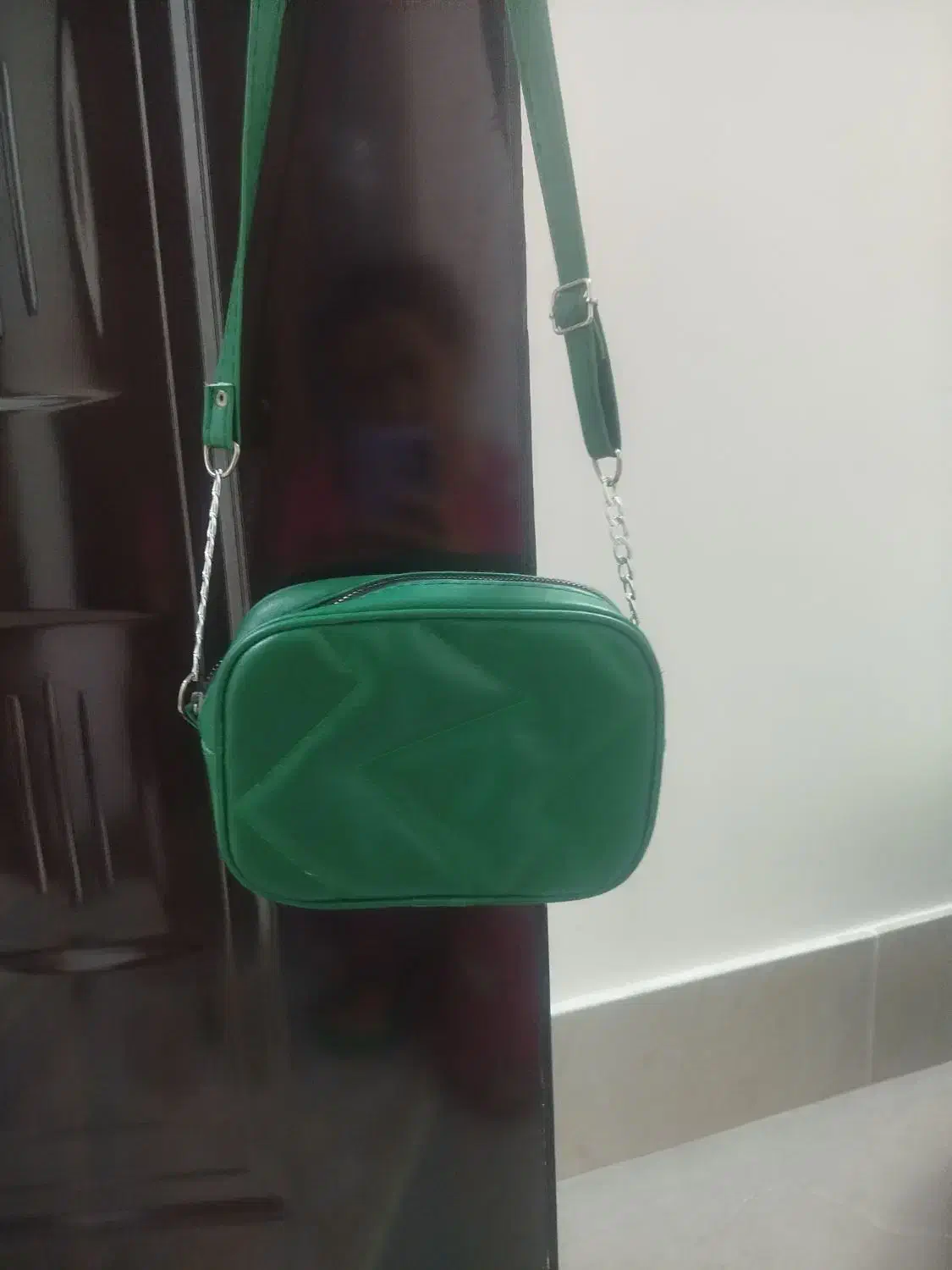 کیف دسته چوبی|کیف، کفش، کمربند|قم, باغ کرباسی|دیوار