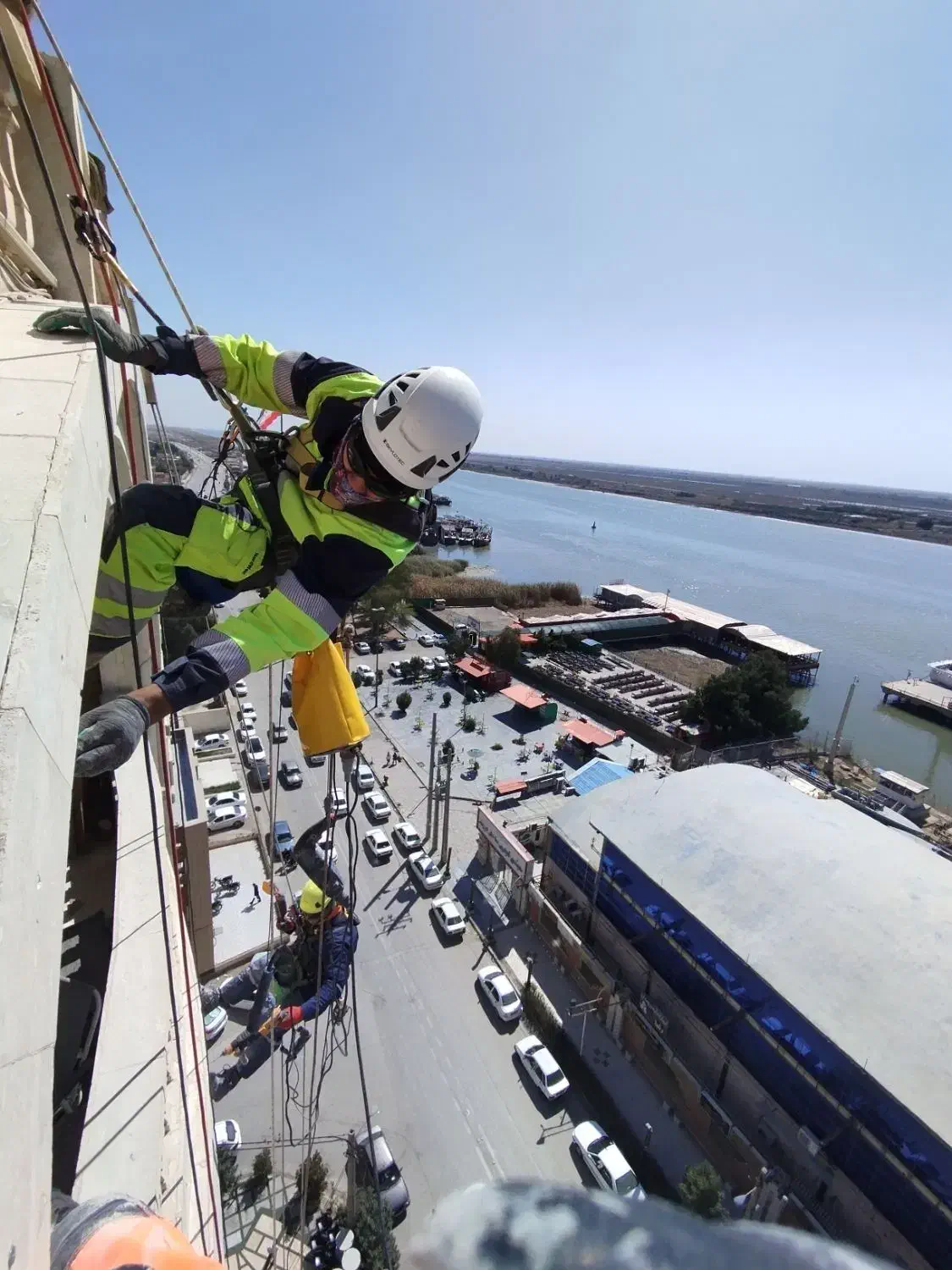 پیچ ورول پلاک،نماشویی،رنگ آمیزی نما،کاردرارتفاع|خدمات پیشه و مهارت|بندر ماهشهر, |دیوار