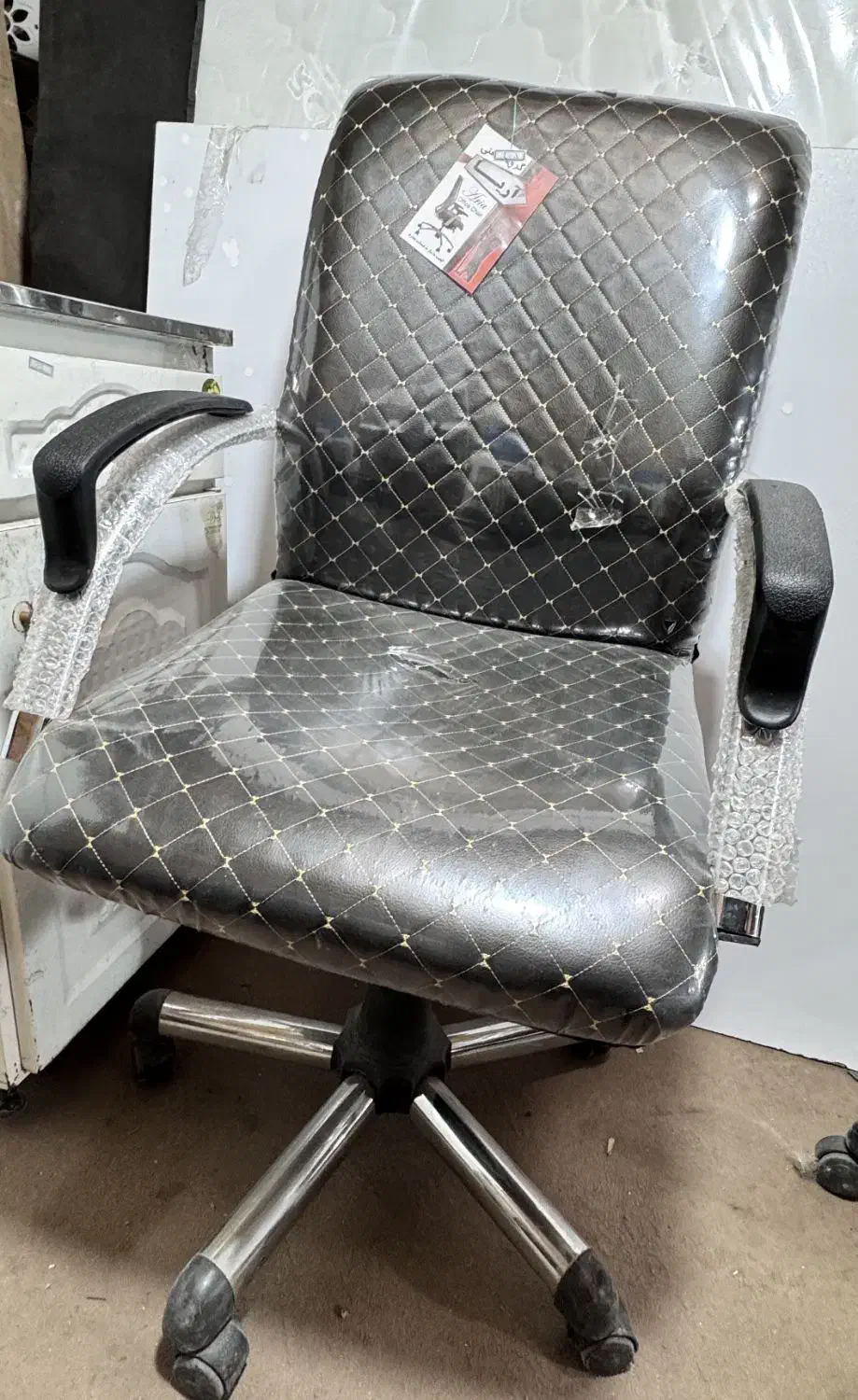 صندلی چرخ دار بازسازی شده|مبلمان اداری|سقز, |دیوار