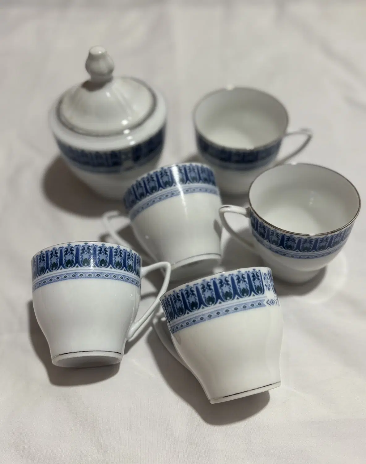 فنجان|ظروف سرو و پذیرایی|اردبیل, |دیوار