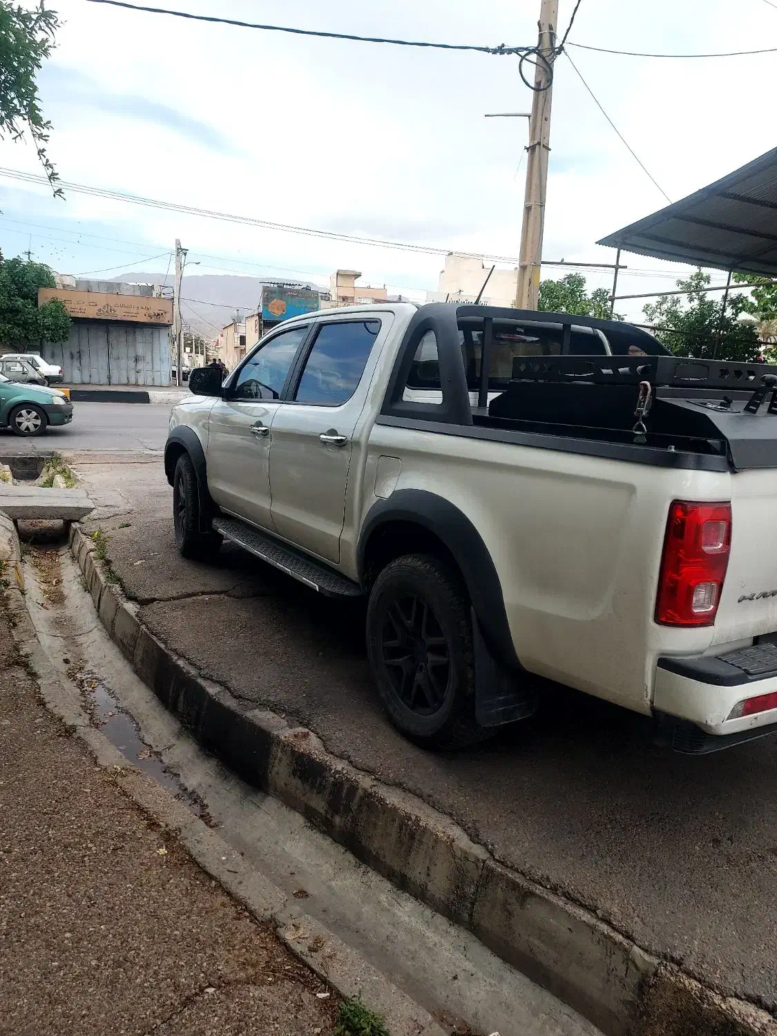 kmc t8|خودرو سواری و وانت|شیراز, رازی|دیوار