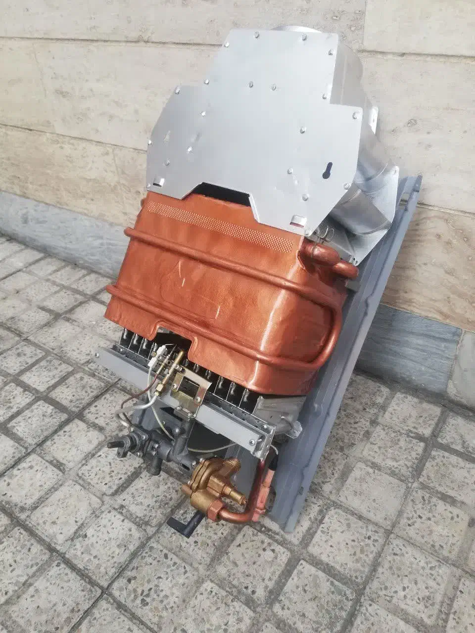 ابگرمکن دیواری کارکرده (۲ عدد)بوتان b 3115|آبگرمکن، پکیج، شوفاژ|تهران, تهرانپارس غربی|دیوار