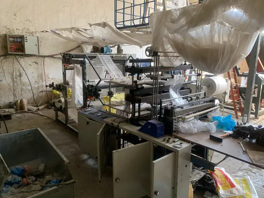 دوخت شهرستانی|ماشین‌آلات صنعتی|اصفهان, آبشار|دیوار