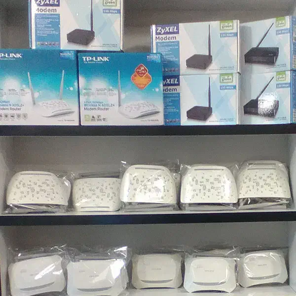 انواع مودم کارکرده استوک با ضمانت|مودم و تجهیزات شبکه|قم, عمار یاسر|دیوار
