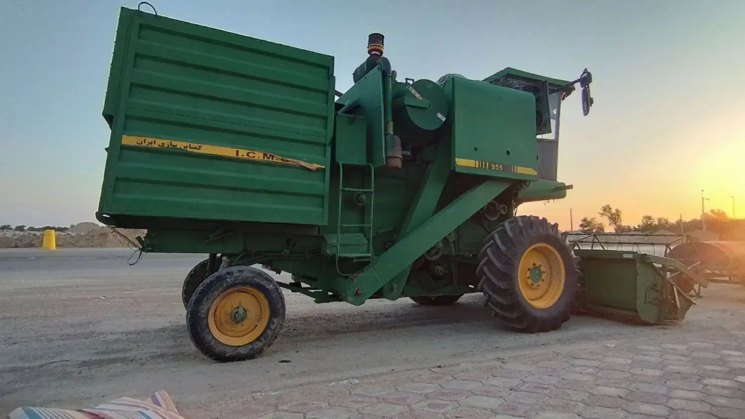 کمباین جاندیر|خودرو سنگین|شیراز, داریون|دیوار