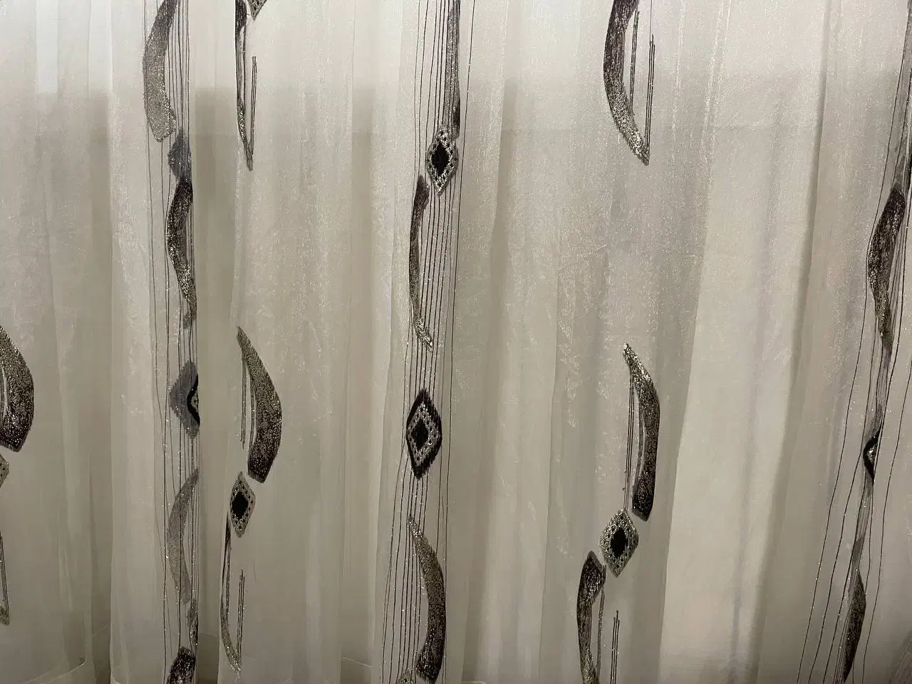 پرده|پرده، رانر، رومیزی|رشت, کاکتوس|دیوار