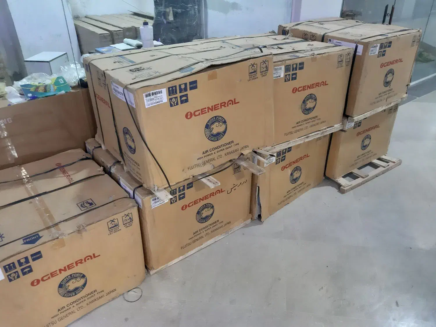 کولر ۱۸ هزار پنجره ای اوجنرال|کولر گازی و فن‌کوئل|میناب, |دیوار