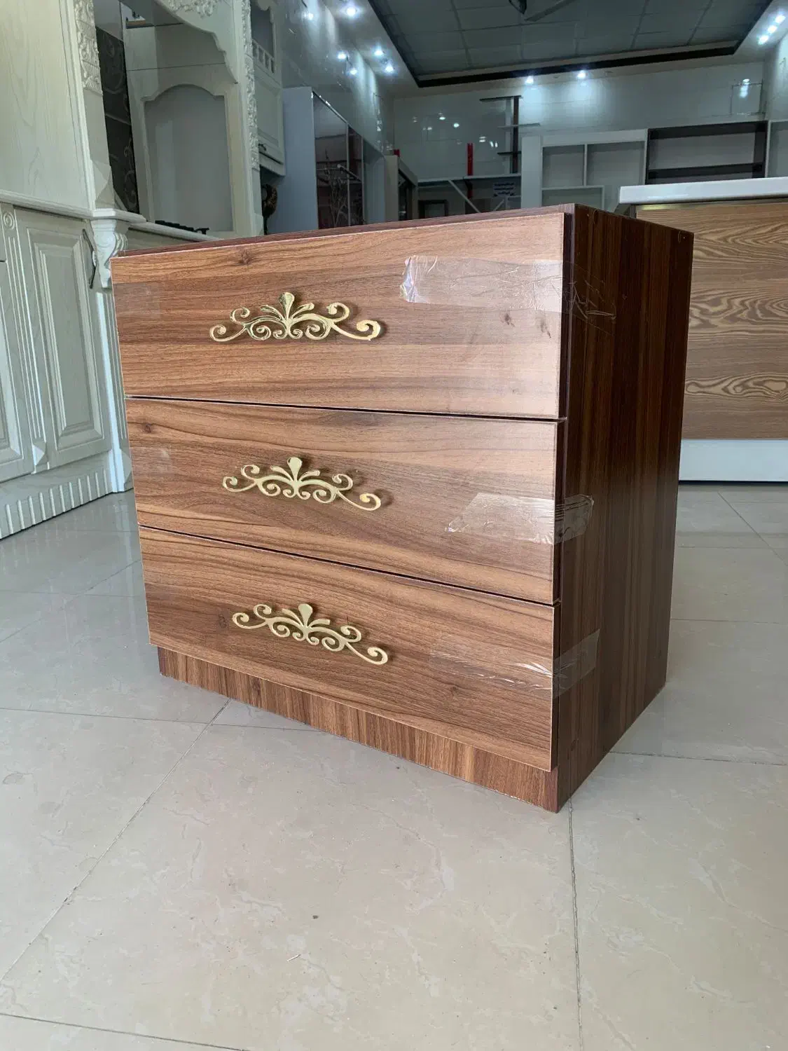 سه کشو|جاکفشی، کمد، دراور|یزد, |دیوار