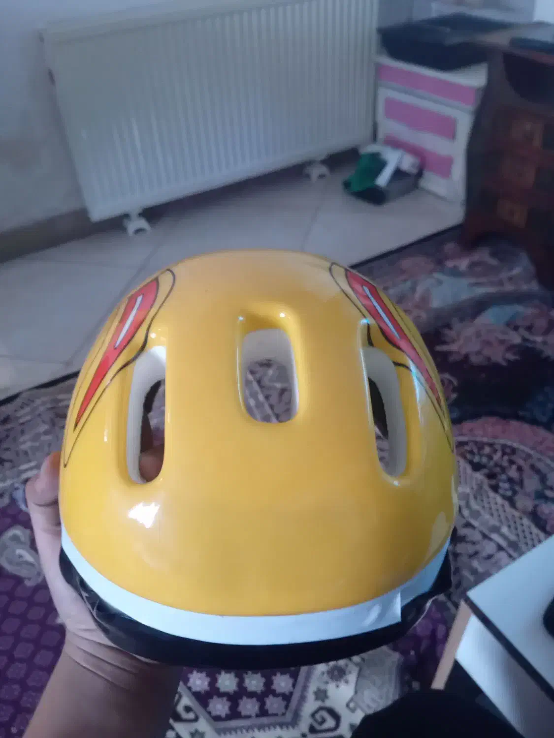 سلام کلاه سالم|دوچرخه، اسکیت، اسکوتر|پرند, فاز ۵|دیوار