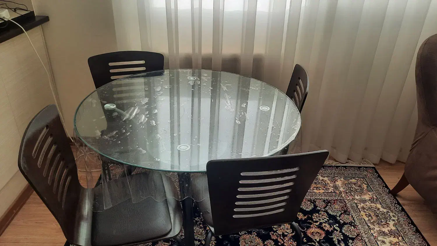 میز غذاخوری ۴ نفره|میز و صندلی غذاخوری|زنجان, |دیوار