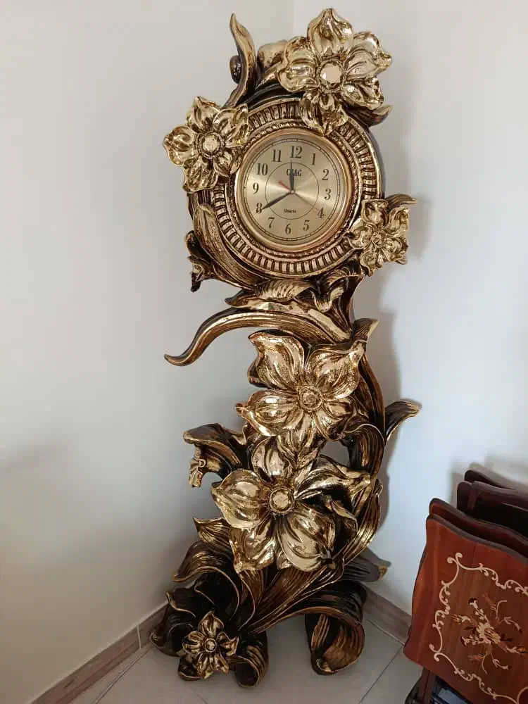 ساعت|ساعت|پردیس, فاز ۱|دیوار