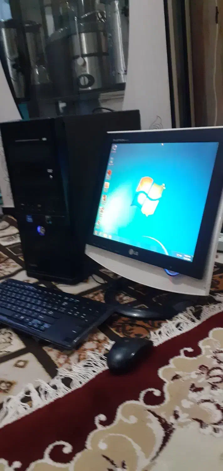 کامپیوتر کامل با همه لوازم|رایانه رومیزی|میبد, |دیوار